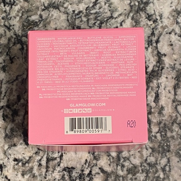 GlamGlow BerryGlow Probiotic Recovery Nutrient-Dense Mask 2.5 oz. Brand NEW - Picture 5 of 6